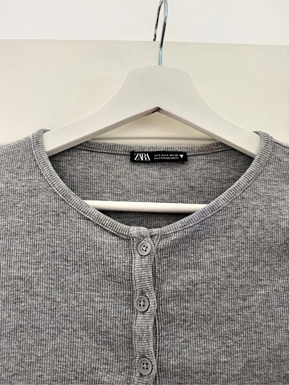 ZARA Rib Cardigan Gray Cropped - Picture 3 of 3